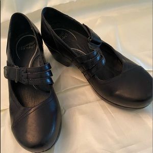 Dansko strap shoes